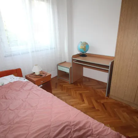 Razum Apartamento Pula